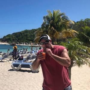 Meet your Posher, Jason